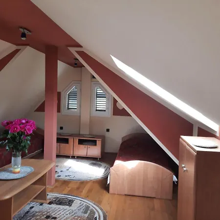 Antal Apartmans Kulcsoshaz