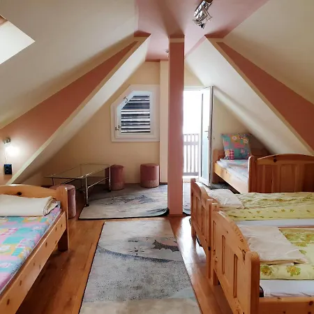Pensjonat Antal Apartmans Kulcsoshaz *